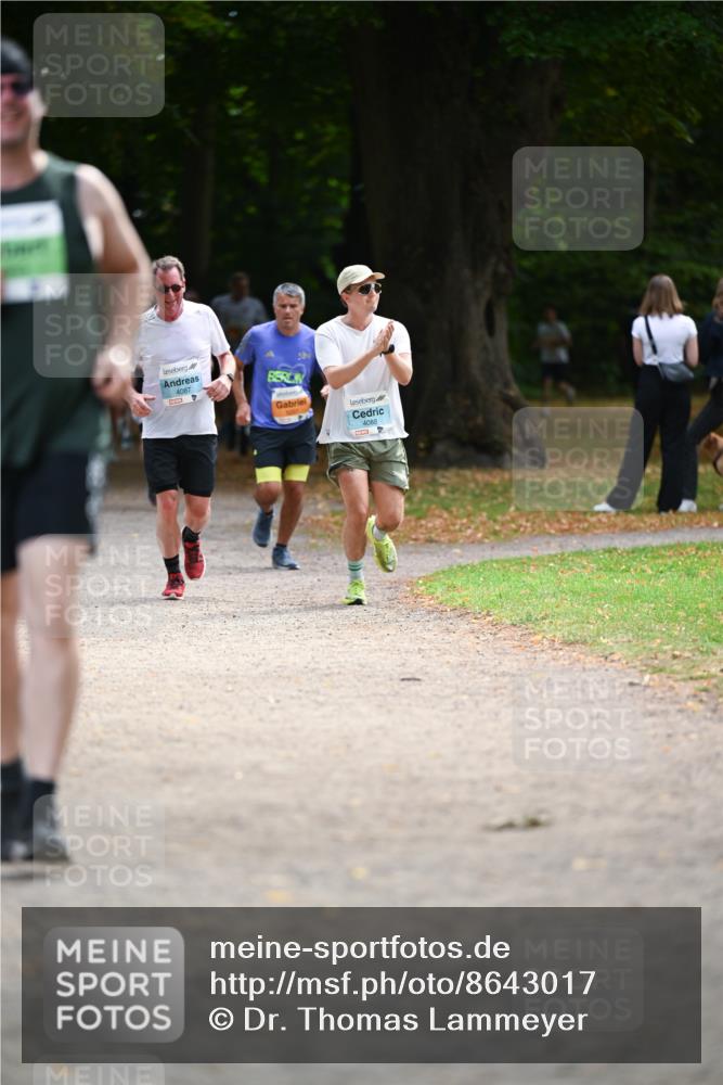 31.08.2025 - 21. Blankeneser Heldenlauf Dr. Thomas Lammeyer http://msf.ph/oto/8643017 31.08.2025 11:08:34 Laufen 4087, 4088 meine-sportfotos.de