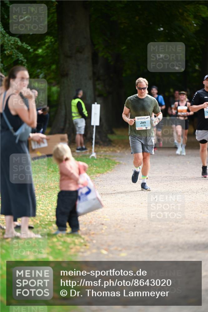 31.08.2025 - 21. Blankeneser Heldenlauf Dr. Thomas Lammeyer http://msf.ph/oto/8643020 31.08.2025 11:08:39 Laufen 4176 meine-sportfotos.de