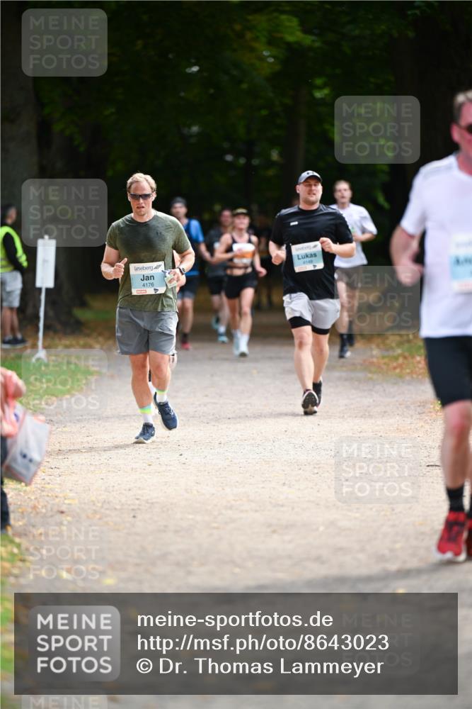 31.08.2025 - 21. Blankeneser Heldenlauf Dr. Thomas Lammeyer http://msf.ph/oto/8643023 31.08.2025 11:08:39 Laufen 4176, 4148 meine-sportfotos.de