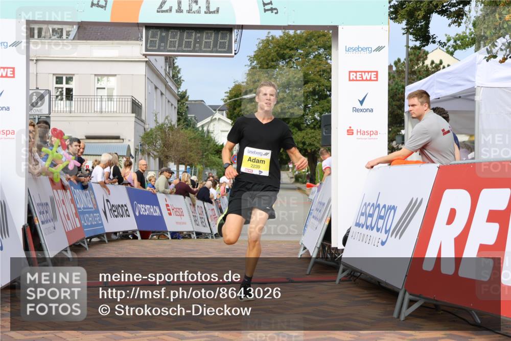 31.08.2025 - 21. Blankeneser Heldenlauf Strokosch-Dieckow http://msf.ph/oto/8643026 31.08.2025 10:13:01 Ziel 2239 meine-sportfotos.de