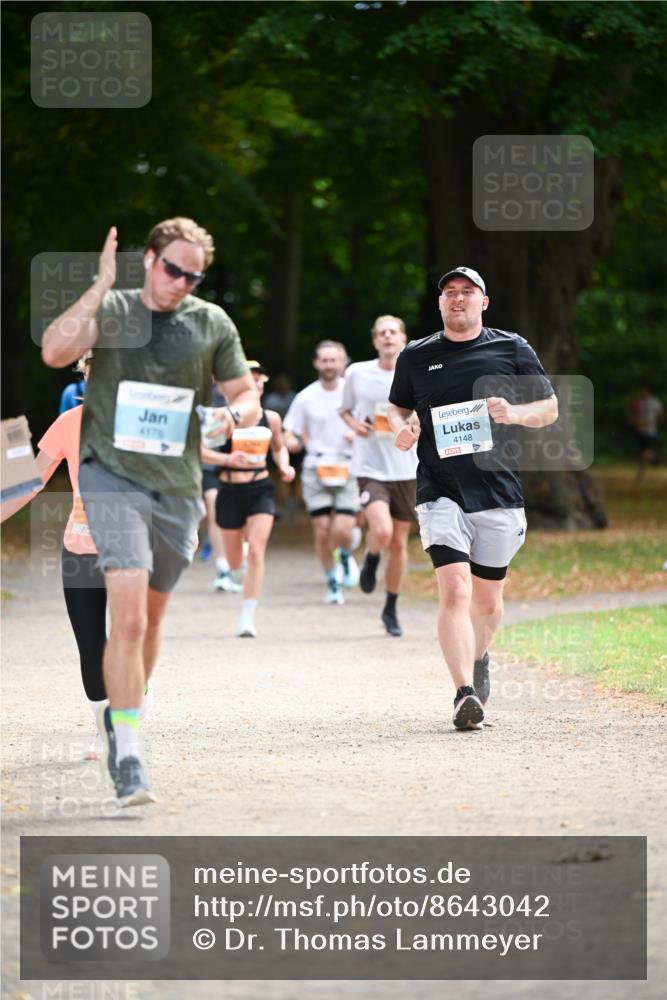 31.08.2025 - 21. Blankeneser Heldenlauf Dr. Thomas Lammeyer http://msf.ph/oto/8643042 31.08.2025 11:08:42 Laufen 4176, 4148 meine-sportfotos.de