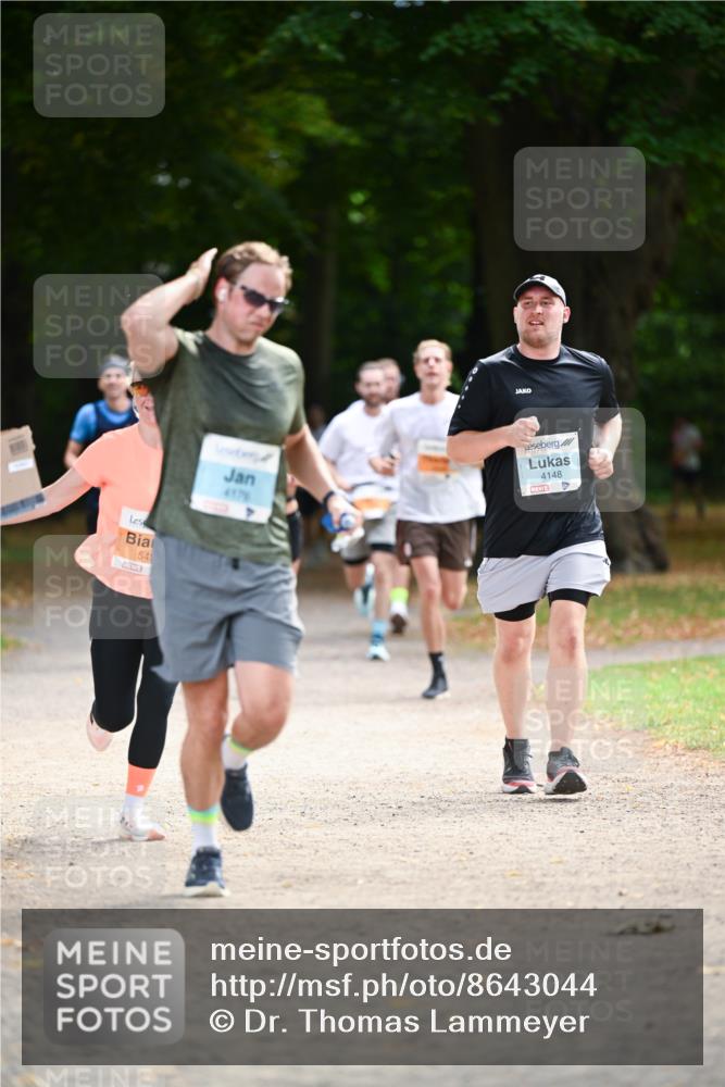 31.08.2025 - 21. Blankeneser Heldenlauf Dr. Thomas Lammeyer http://msf.ph/oto/8643044 31.08.2025 11:08:42 Laufen 549, 4176, 4148 meine-sportfotos.de