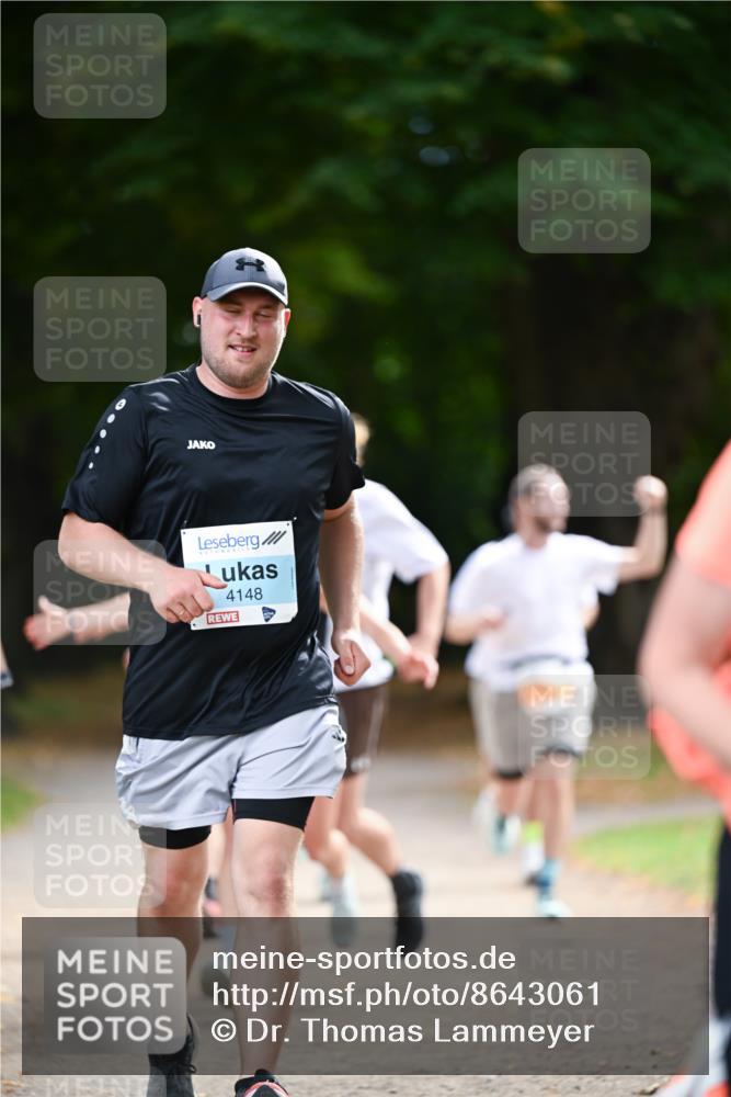 31.08.2025 - 21. Blankeneser Heldenlauf Dr. Thomas Lammeyer http://msf.ph/oto/8643061 31.08.2025 11:08:46 Laufen 4148 meine-sportfotos.de