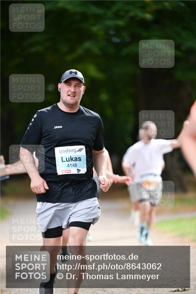 31.08.2025 - 21. Blankeneser Heldenlauf Dr. Thomas Lammeyer http://msf.ph/oto/8643062 31.08.2025 11:08:46 Laufen 4148 meine-sportfotos.de