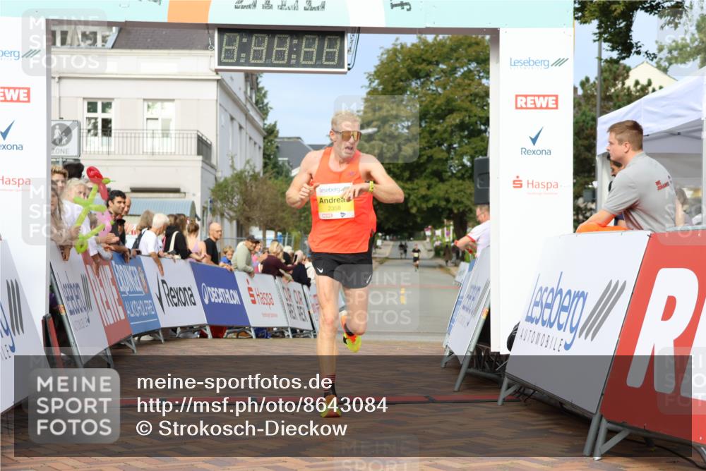 31.08.2025 - 21. Blankeneser Heldenlauf Strokosch-Dieckow http://msf.ph/oto/8643084 31.08.2025 10:12:48 Ziel 2358 meine-sportfotos.de