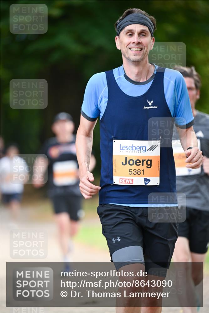 31.08.2025 - 21. Blankeneser Heldenlauf Dr. Thomas Lammeyer http://msf.ph/oto/8643090 31.08.2025 11:08:50 Laufen 5381 meine-sportfotos.de