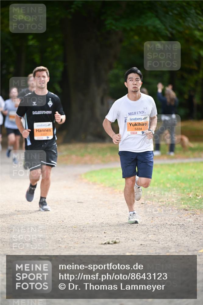 31.08.2025 - 21. Blankeneser Heldenlauf Dr. Thomas Lammeyer http://msf.ph/oto/8643123 31.08.2025 11:08:55 Laufen 5337, 5334 meine-sportfotos.de