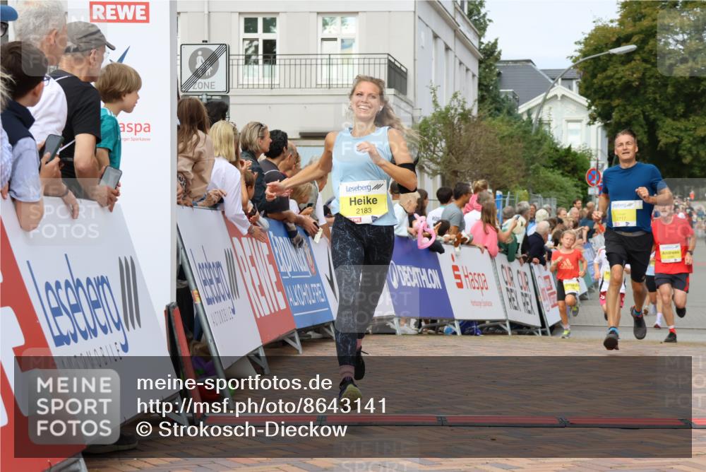 31.08.2025 - 21. Blankeneser Heldenlauf Strokosch-Dieckow http://msf.ph/oto/8643141 31.08.2025 10:25:03 Ziel 2398, 2183, 2384, 2496, 2717, 2285, 2286, 2331 meine-sportfotos.de