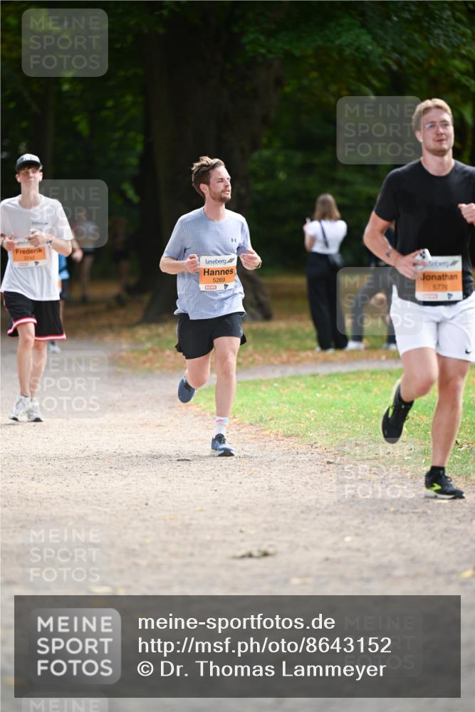 31.08.2025 - 21. Blankeneser Heldenlauf Dr. Thomas Lammeyer http://msf.ph/oto/8643152 31.08.2025 11:09:00 Laufen 5742, 5269, 5776 meine-sportfotos.de