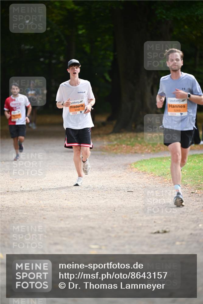 31.08.2025 - 21. Blankeneser Heldenlauf Dr. Thomas Lammeyer http://msf.ph/oto/8643157 31.08.2025 11:09:01 Laufen 5742, 5269 meine-sportfotos.de