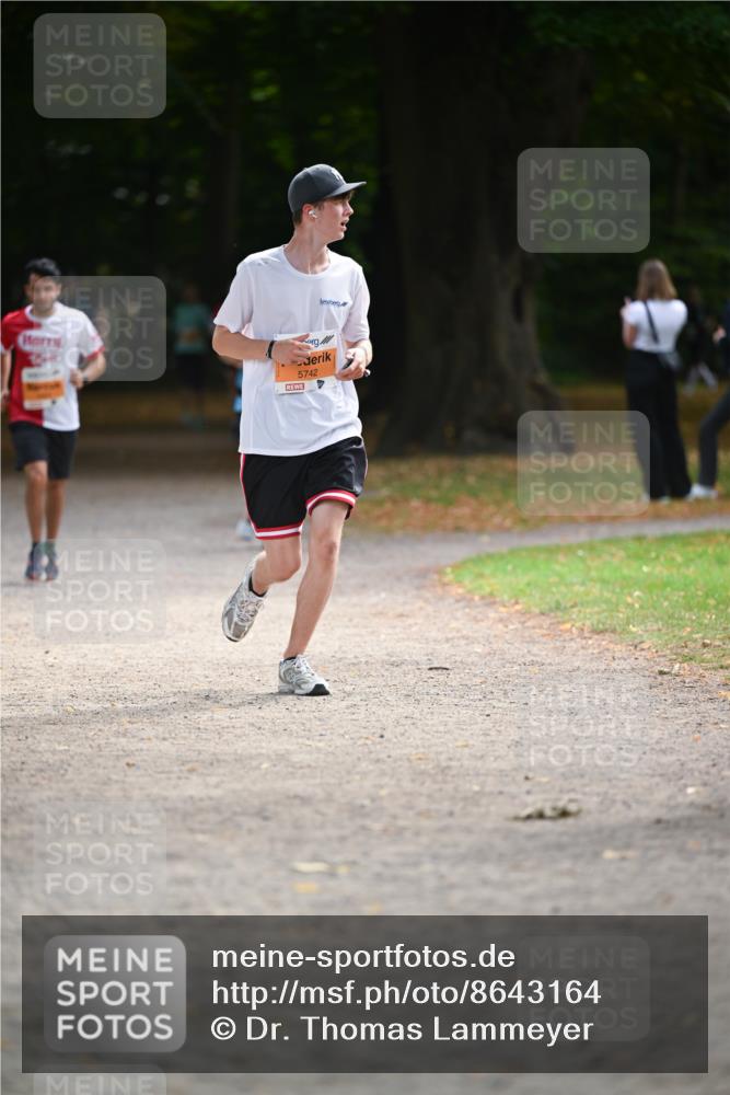 31.08.2025 - 21. Blankeneser Heldenlauf Dr. Thomas Lammeyer http://msf.ph/oto/8643164 31.08.2025 11:09:02 Laufen 5742 meine-sportfotos.de
