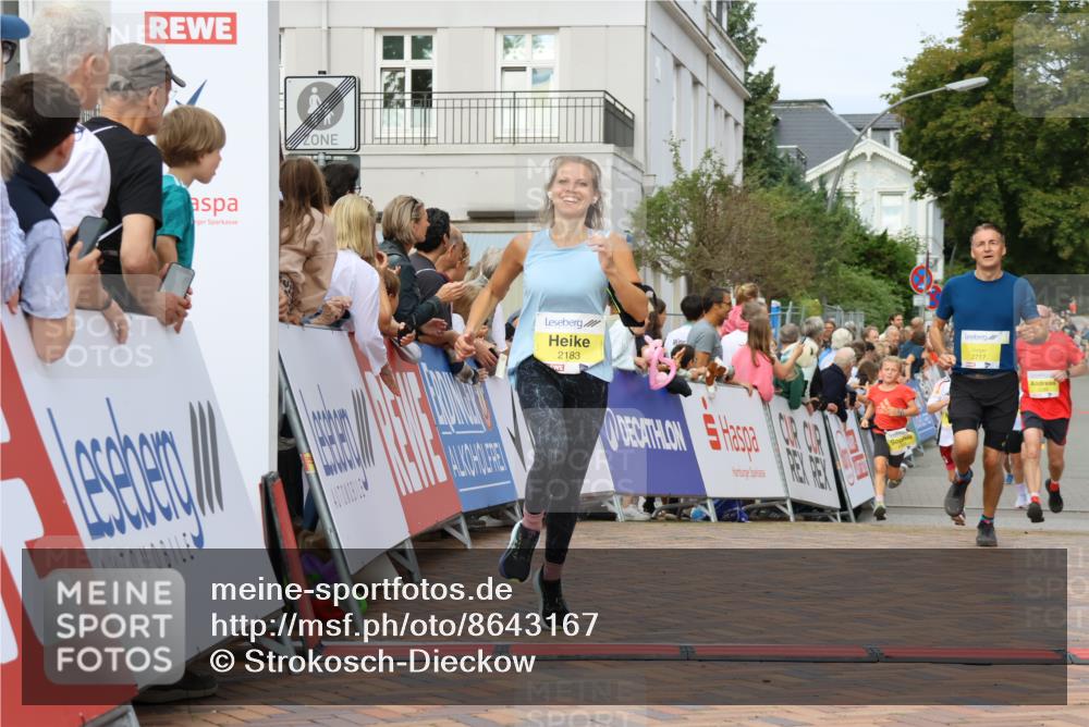 31.08.2025 - 21. Blankeneser Heldenlauf Strokosch-Dieckow http://msf.ph/oto/8643167 31.08.2025 10:25:03 Ziel 2398, 2183, 2384, 2496, 2717, 2285, 2286, 2331 meine-sportfotos.de