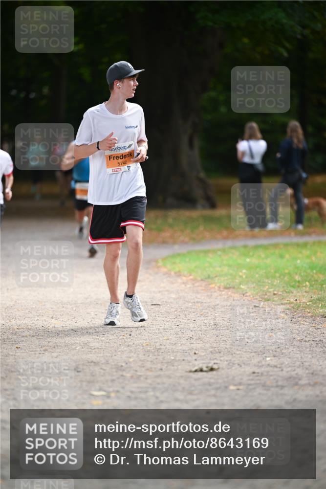 31.08.2025 - 21. Blankeneser Heldenlauf Dr. Thomas Lammeyer http://msf.ph/oto/8643169 31.08.2025 11:09:02 Laufen 5742 meine-sportfotos.de