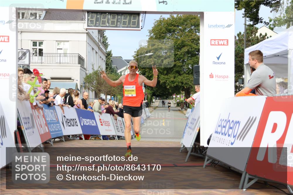 31.08.2025 - 21. Blankeneser Heldenlauf Strokosch-Dieckow http://msf.ph/oto/8643170 31.08.2025 10:12:47 Ziel 2358 meine-sportfotos.de