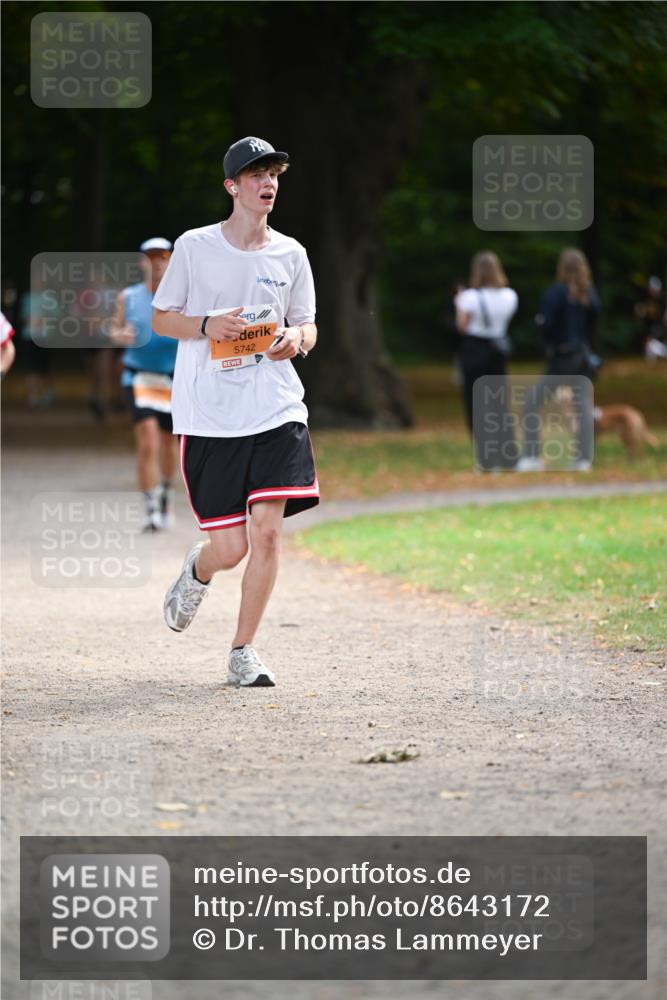 31.08.2025 - 21. Blankeneser Heldenlauf Dr. Thomas Lammeyer http://msf.ph/oto/8643172 31.08.2025 11:09:03 Laufen 5742 meine-sportfotos.de