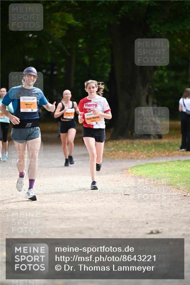 31.08.2025 - 21. Blankeneser Heldenlauf Dr. Thomas Lammeyer http://msf.ph/oto/8643221 31.08.2025 11:09:14 Laufen 5792, 5624 meine-sportfotos.de