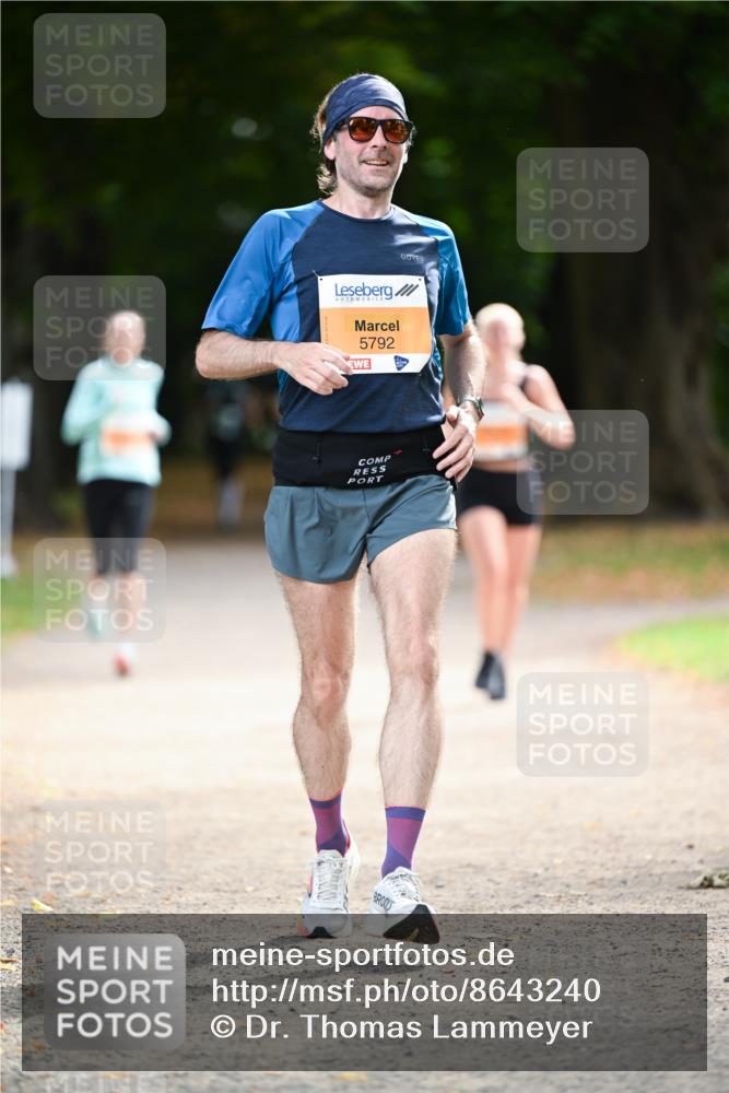 31.08.2025 - 21. Blankeneser Heldenlauf Dr. Thomas Lammeyer http://msf.ph/oto/8643240 31.08.2025 11:09:16 Laufen 5792 meine-sportfotos.de