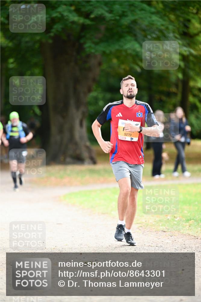 31.08.2025 - 21. Blankeneser Heldenlauf Dr. Thomas Lammeyer http://msf.ph/oto/8643301 31.08.2025 11:09:30 Laufen 14, 5270 meine-sportfotos.de