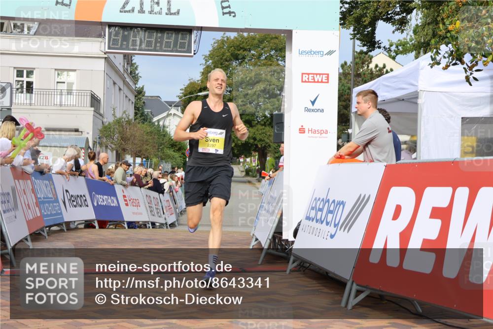 31.08.2025 - 21. Blankeneser Heldenlauf Strokosch-Dieckow http://msf.ph/oto/8643341 31.08.2025 10:12:04 Ziel 2297 meine-sportfotos.de
