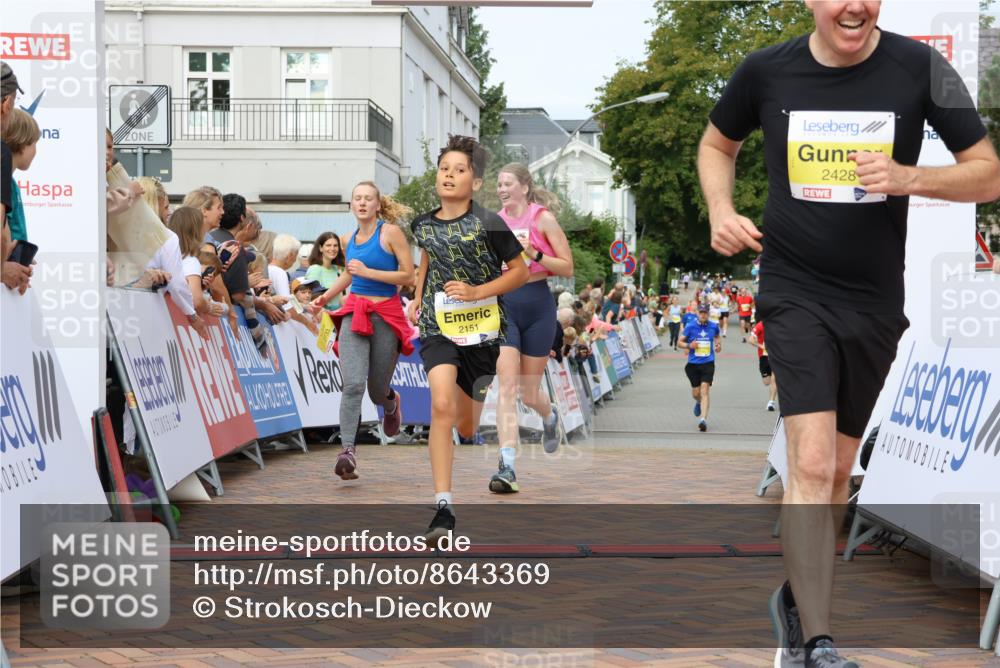 31.08.2025 - 21. Blankeneser Heldenlauf Strokosch-Dieckow http://msf.ph/oto/8643369 31.08.2025 10:24:50 Ziel 2151, 2049, 2733, 2428 meine-sportfotos.de