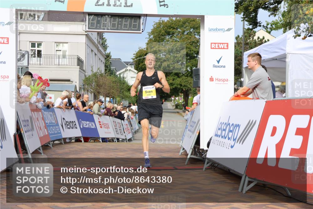 31.08.2025 - 21. Blankeneser Heldenlauf Strokosch-Dieckow http://msf.ph/oto/8643380 31.08.2025 10:12:04 Ziel 2297 meine-sportfotos.de