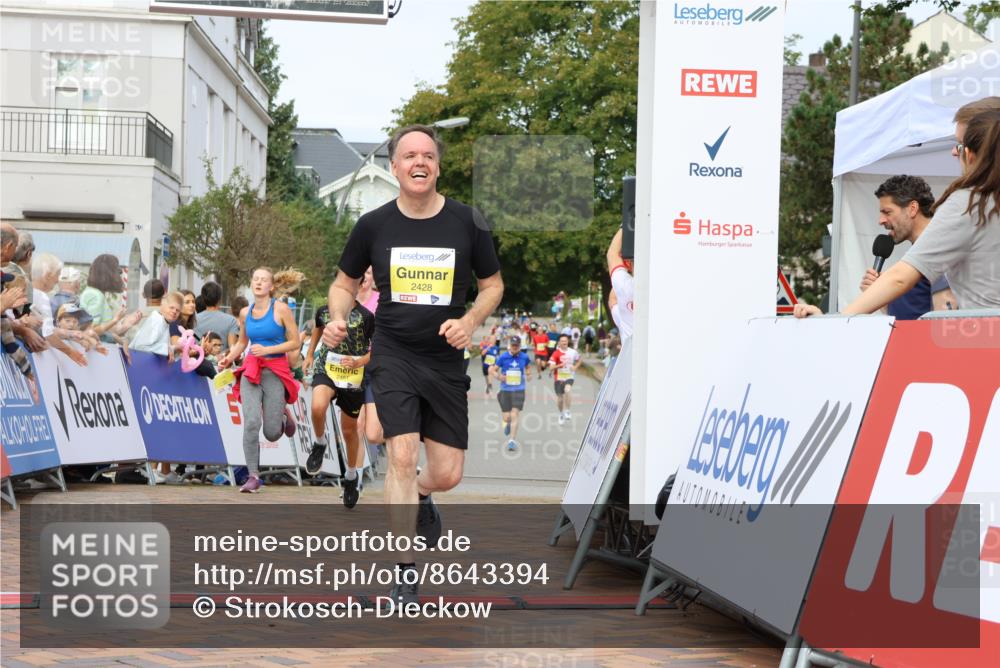 31.08.2025 - 21. Blankeneser Heldenlauf Strokosch-Dieckow http://msf.ph/oto/8643394 31.08.2025 10:24:49 Ziel 2151, 2049, 2733, 2428 meine-sportfotos.de