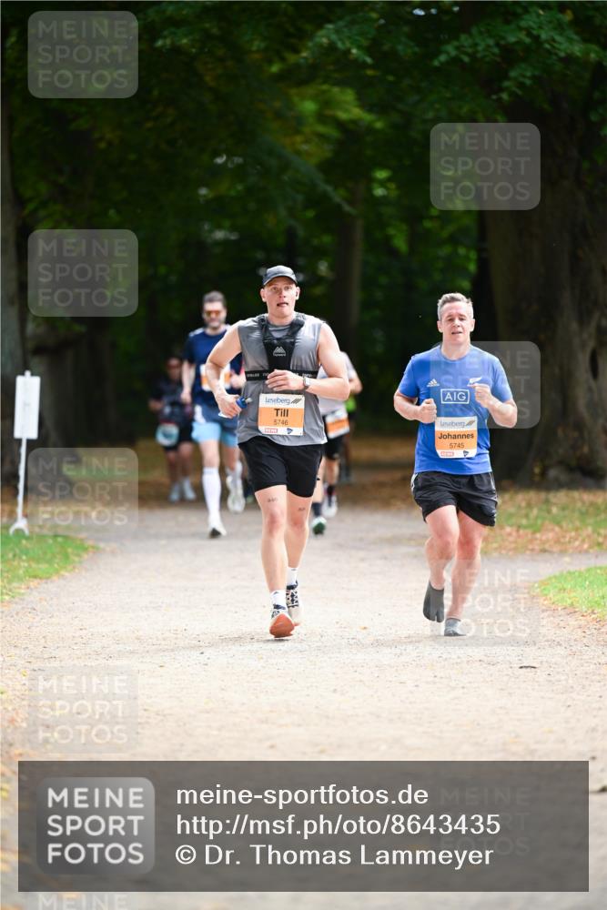 31.08.2025 - 21. Blankeneser Heldenlauf Dr. Thomas Lammeyer http://msf.ph/oto/8643435 31.08.2025 11:09:48 Laufen 5746, 5745, 040 meine-sportfotos.de