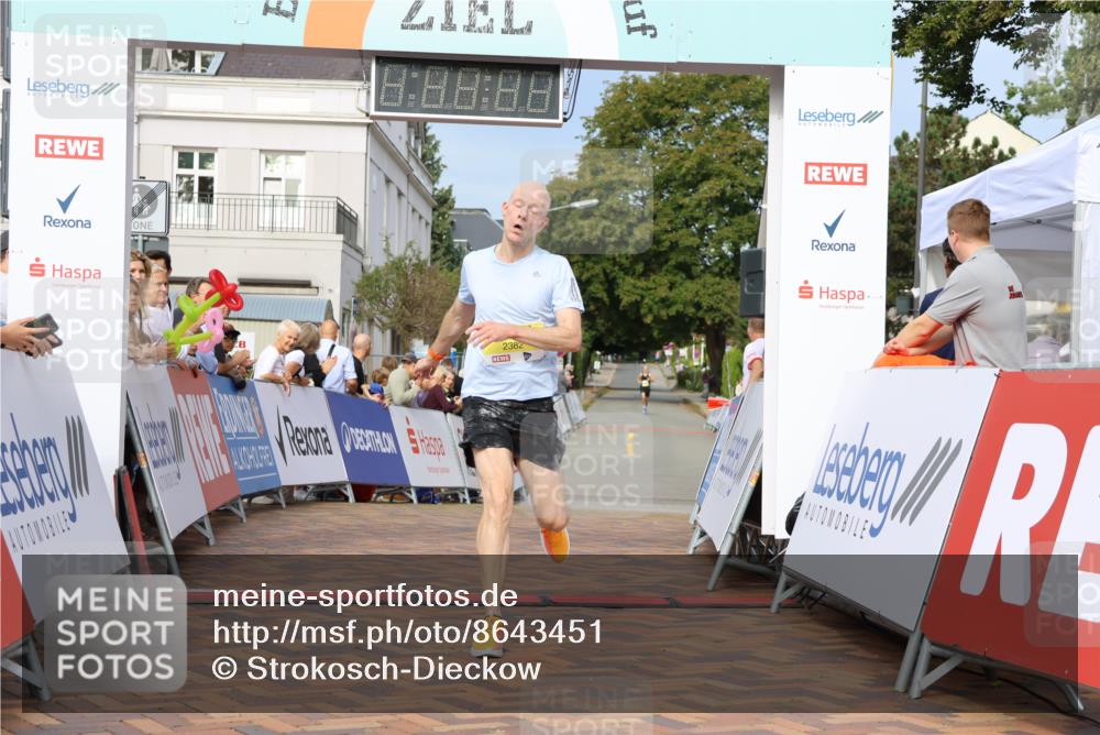 31.08.2025 - 21. Blankeneser Heldenlauf Strokosch-Dieckow http://msf.ph/oto/8643451 31.08.2025 10:11:52 Ziel 2382 meine-sportfotos.de