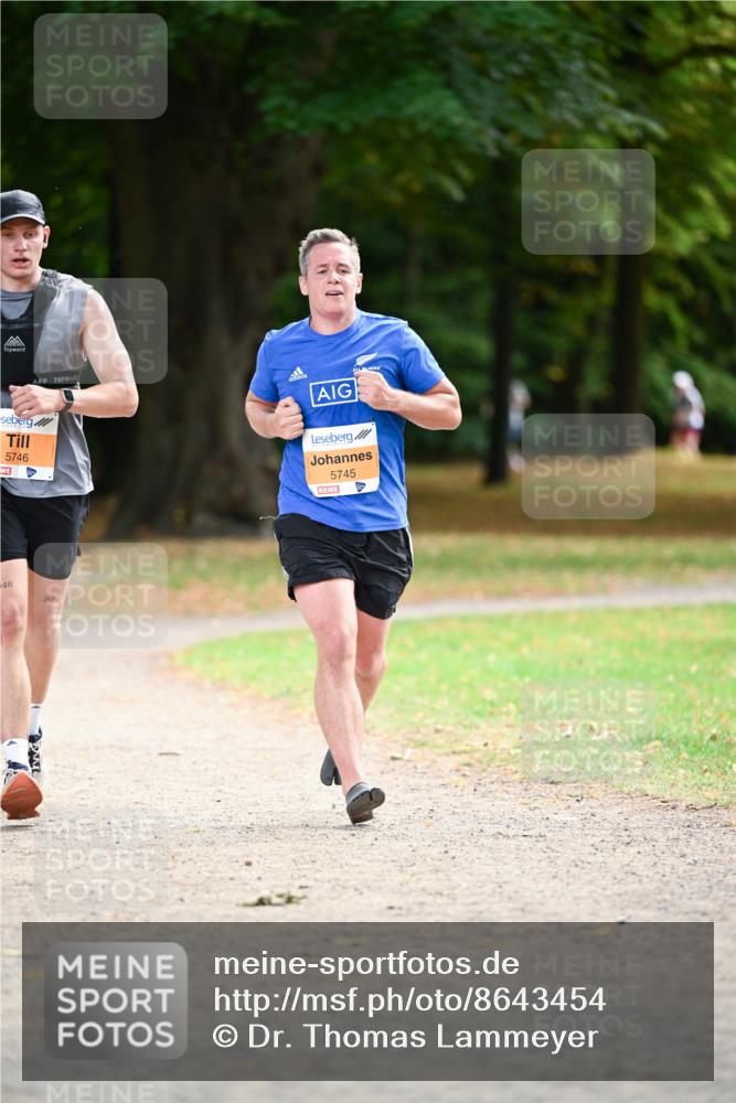 31.08.2025 - 21. Blankeneser Heldenlauf Dr. Thomas Lammeyer http://msf.ph/oto/8643454 31.08.2025 11:09:50 Laufen 5746, 40, 359, 5745 meine-sportfotos.de