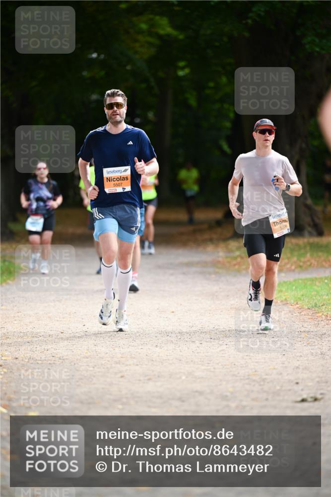 31.08.2025 - 21. Blankeneser Heldenlauf Dr. Thomas Lammeyer http://msf.ph/oto/8643482 31.08.2025 11:09:53 Laufen 5507, 5506 meine-sportfotos.de