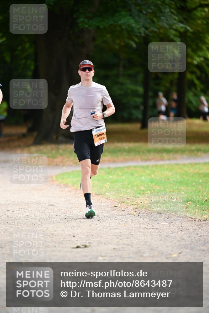 31.08.2025 - 21. Blankeneser Heldenlauf Dr. Thomas Lammeyer http://msf.ph/oto/8643487 31.08.2025 11:09:54 Laufen 5506 meine-sportfotos.de