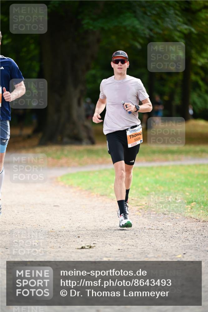 31.08.2025 - 21. Blankeneser Heldenlauf Dr. Thomas Lammeyer http://msf.ph/oto/8643493 31.08.2025 11:09:55 Laufen 5506 meine-sportfotos.de