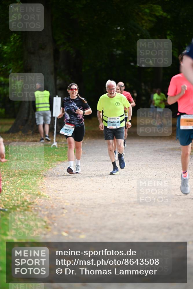 31.08.2025 - 21. Blankeneser Heldenlauf Dr. Thomas Lammeyer http://msf.ph/oto/8643508 31.08.2025 11:09:57 Laufen 4398, 4393, 5794 meine-sportfotos.de