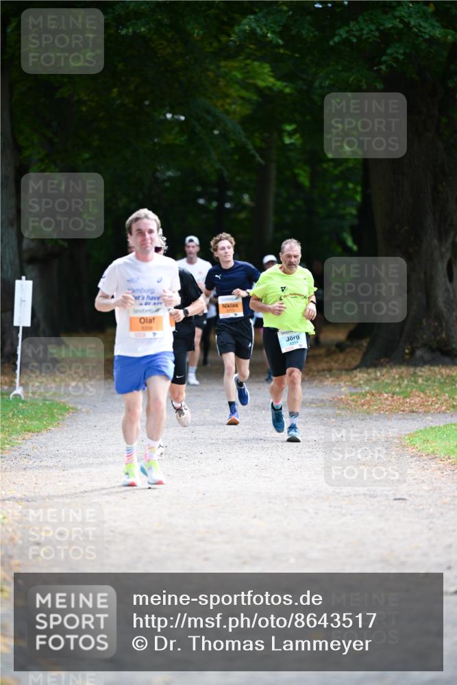 31.08.2025 - 21. Blankeneser Heldenlauf Dr. Thomas Lammeyer http://msf.ph/oto/8643517 31.08.2025 11:10:11 Laufen 5356 meine-sportfotos.de