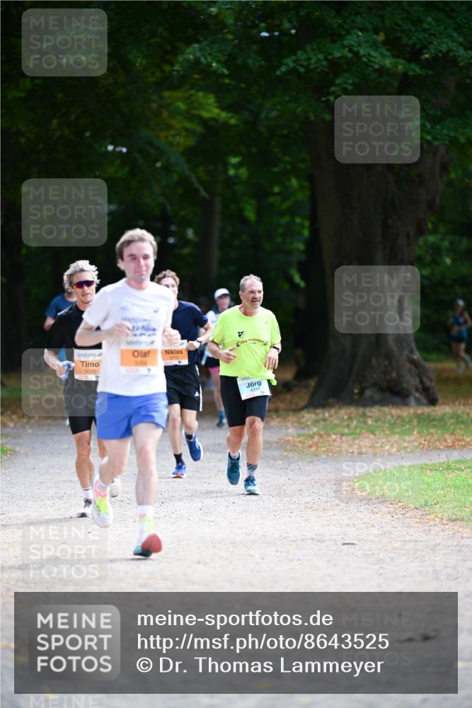 31.08.2025 - 21. Blankeneser Heldenlauf Dr. Thomas Lammeyer http://msf.ph/oto/8643525 31.08.2025 11:10:12 Laufen 5773, 5015, 4314 meine-sportfotos.de