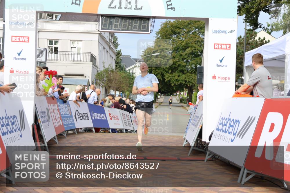 31.08.2025 - 21. Blankeneser Heldenlauf Strokosch-Dieckow http://msf.ph/oto/8643527 31.08.2025 10:11:51 Ziel 2382 meine-sportfotos.de