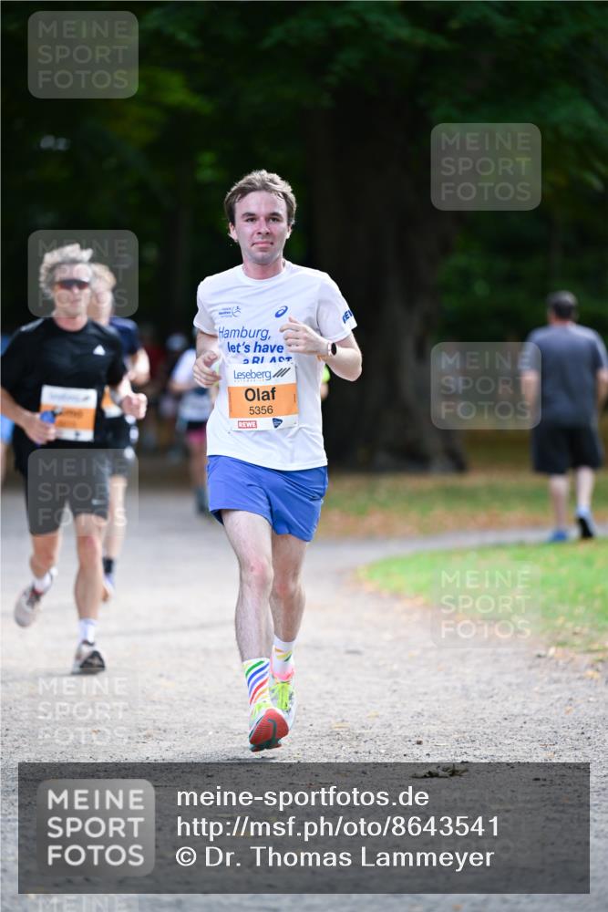 31.08.2025 - 21. Blankeneser Heldenlauf Dr. Thomas Lammeyer http://msf.ph/oto/8643541 31.08.2025 11:10:14 Laufen 5356 meine-sportfotos.de