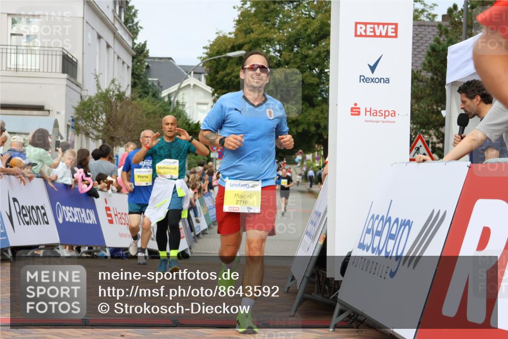 31.08.2025 - 21. Blankeneser Heldenlauf Strokosch-Dieckow http://msf.ph/oto/8643592 31.08.2025 10:24:36 Ziel 2317, 2698, 2325, 2587, 2716, 2662, 2370, 2291 meine-sportfotos.de