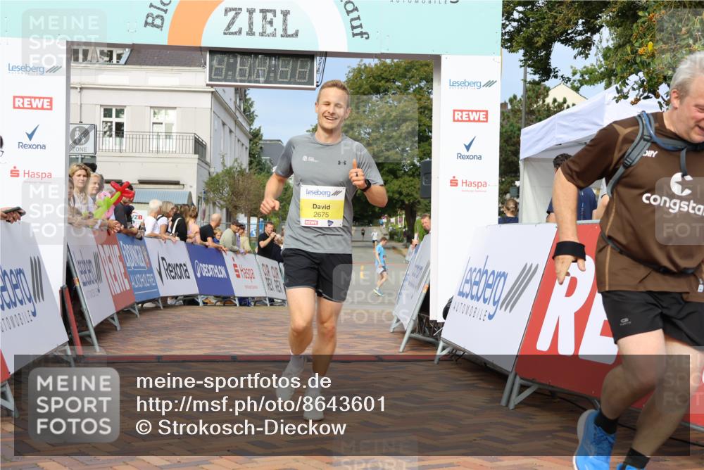 31.08.2025 - 21. Blankeneser Heldenlauf Strokosch-Dieckow http://msf.ph/oto/8643601 31.08.2025 10:11:34 Ziel 2675 meine-sportfotos.de