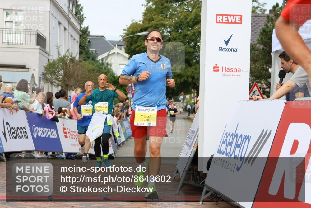 31.08.2025 - 21. Blankeneser Heldenlauf Strokosch-Dieckow http://msf.ph/oto/8643602 31.08.2025 10:24:36 Ziel 2317, 2698, 2325, 2587, 2716, 2662, 2370, 2291 meine-sportfotos.de