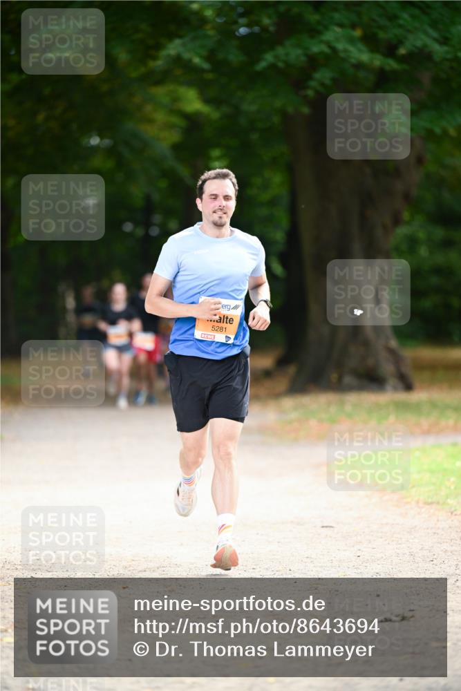 31.08.2025 - 21. Blankeneser Heldenlauf Dr. Thomas Lammeyer http://msf.ph/oto/8643694 31.08.2025 11:10:45 Laufen 5281 meine-sportfotos.de
