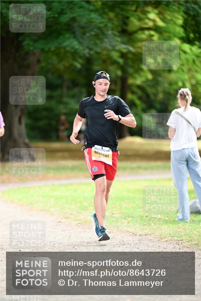 31.08.2025 - 21. Blankeneser Heldenlauf Dr. Thomas Lammeyer http://msf.ph/oto/8643726 31.08.2025 11:10:55 Laufen 521 meine-sportfotos.de
