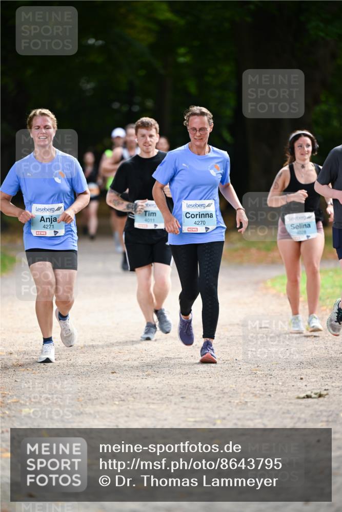 31.08.2025 - 21. Blankeneser Heldenlauf Dr. Thomas Lammeyer http://msf.ph/oto/8643795 31.08.2025 11:11:04 Laufen 4271, 4, 4011, 4270, 4028 meine-sportfotos.de