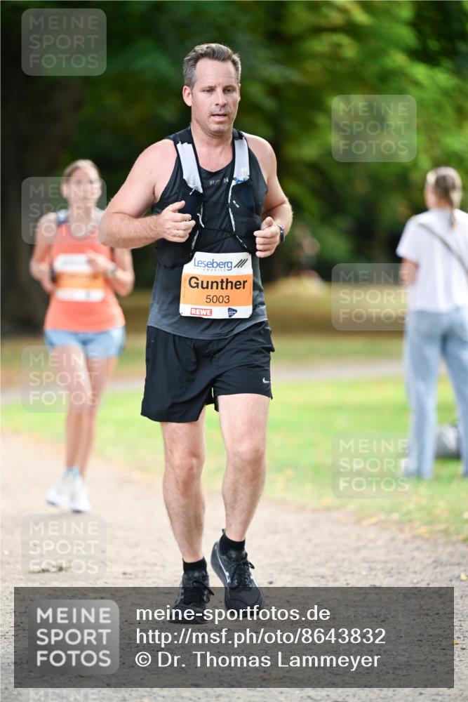 31.08.2025 - 21. Blankeneser Heldenlauf Dr. Thomas Lammeyer http://msf.ph/oto/8643832 31.08.2025 11:11:11 Laufen 5003 meine-sportfotos.de