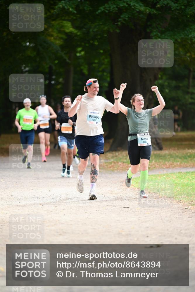 31.08.2025 - 21. Blankeneser Heldenlauf Dr. Thomas Lammeyer http://msf.ph/oto/8643894 31.08.2025 11:11:23 Laufen 4262, 3, 4263 meine-sportfotos.de