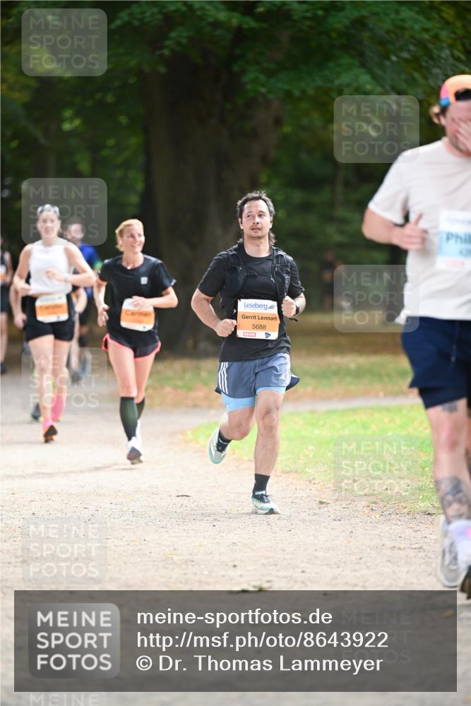 31.08.2025 - 21. Blankeneser Heldenlauf Dr. Thomas Lammeyer http://msf.ph/oto/8643922 31.08.2025 11:11:27 Laufen 5688 meine-sportfotos.de