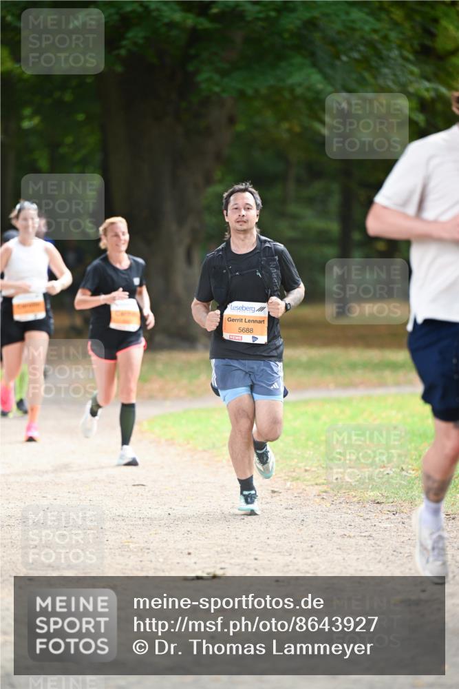 31.08.2025 - 21. Blankeneser Heldenlauf Dr. Thomas Lammeyer http://msf.ph/oto/8643927 31.08.2025 11:11:28 Laufen 5688 meine-sportfotos.de
