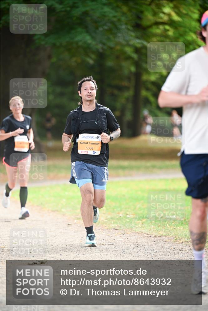 31.08.2025 - 21. Blankeneser Heldenlauf Dr. Thomas Lammeyer http://msf.ph/oto/8643932 31.08.2025 11:11:28 Laufen 5688 meine-sportfotos.de