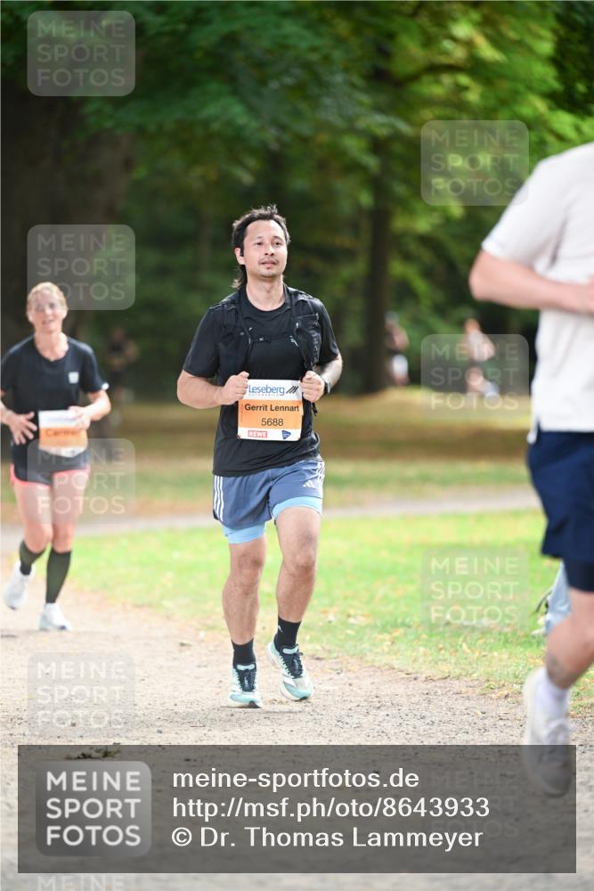 31.08.2025 - 21. Blankeneser Heldenlauf Dr. Thomas Lammeyer http://msf.ph/oto/8643933 31.08.2025 11:11:28 Laufen 5688 meine-sportfotos.de
