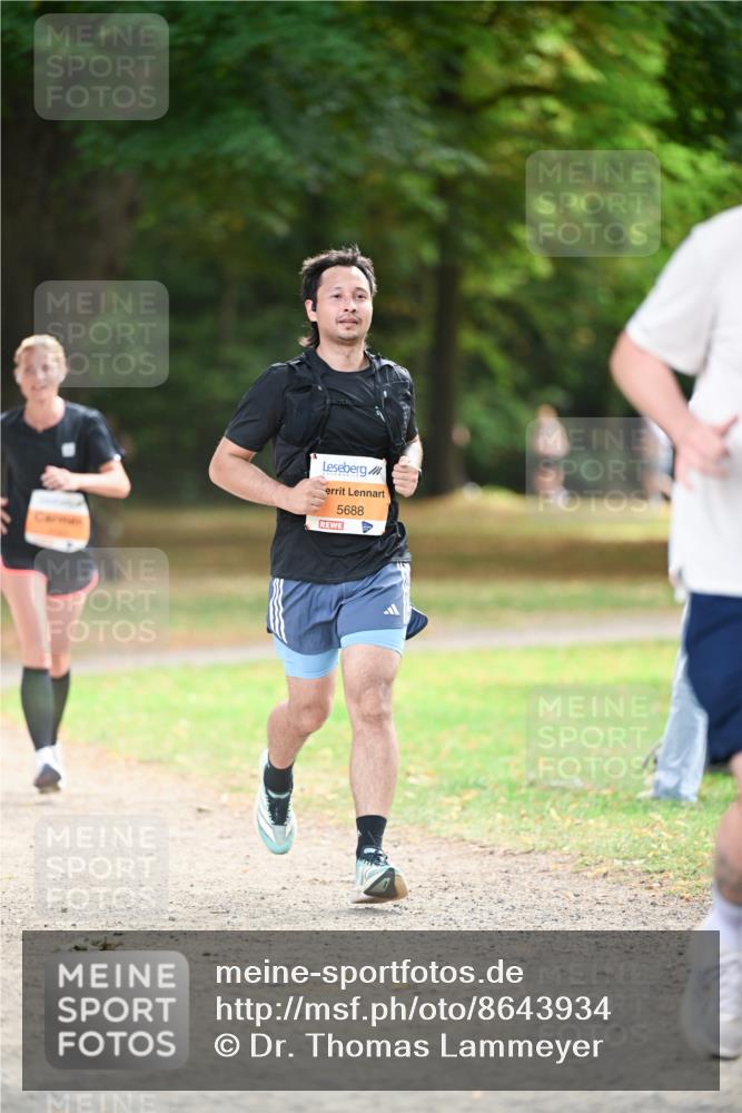 31.08.2025 - 21. Blankeneser Heldenlauf Dr. Thomas Lammeyer http://msf.ph/oto/8643934 31.08.2025 11:11:28 Laufen 5688 meine-sportfotos.de